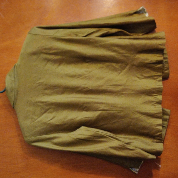 Rabbit design jacket - Picture 4 of 6